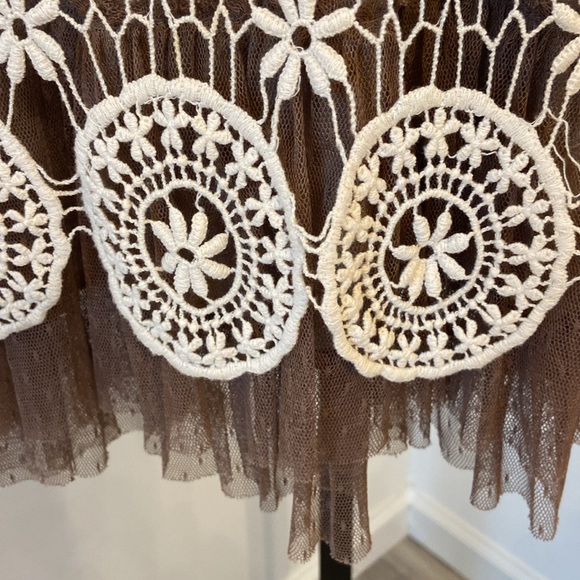 Altar'd State Womens Lace Top and Sleeve Boho Dress Brown Polka Dot Tulle Size S - Picture 3 of 12